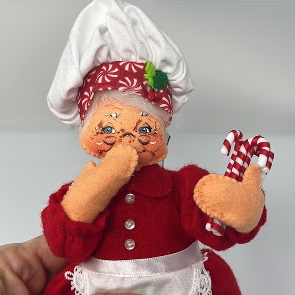 Annalee Doll Mrs Santa Peppermint Chef 9” Tags Christmas Candy Canes NWT - Picture 3 of 11